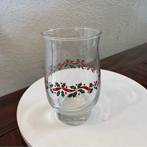 Other - Arby's Holly Berry Glass 5.5" footed Ice Tea Tumbler Christmas Gold Trim